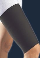 Thigh Sleeve in Black/Red Size: Extra Large