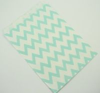 25 Chevron Print Treat Paper Party Favor Bags Food Safe Candy Snack 7" x 5" (Light Blue)