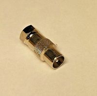 CBK Supply - FP200 Rf adapter: F-male Usa-Antenna plug to Pal-male Europe Radio-Tv connector