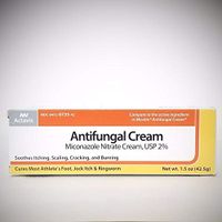 Actavis / Alpharma Miconazole Nitrate 2% Antifungal Cream - 1.5 oz, Pack of 3