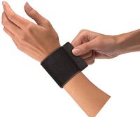 Mueller Wrist Support with Loop, Black, One Size Fits Most