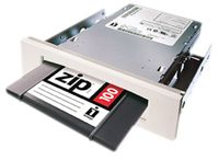 Iomega 10670 Zip 100 MB Internal ATAPI Drive