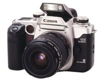Canon EOS Elan IIE 35mm SLR Camera Kit w/ 28-80mm Lens