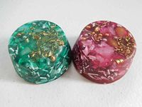 1 Green/1 Red Small Tower Buster Crystal Orgone Generator Energy Accumulator 528Hz/7.83Hz/Advance Harmonics Christmas X-Mas Gift (Red/Green Transparent)