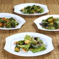 Efavormart 50 Pcs - White w/Silver Edge 10.5" Crescent Oval Shaped Disposable Plastic Plate for Wedding Catering Party Banquet