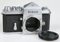 NIKON F SLR FILM CAMERA BODY ONLY W/ EYE LEVEL PRISM & BODY CAP