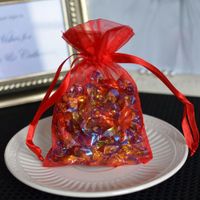 Small Organza Favor Pouches (10 Count) - Red