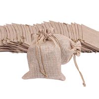 AllGoodWare 40 Pieces Burlap Bags Drawstring, 5.1 × 6.9 inch Wedding Favor Bag Candy Pouch Party Favor Snacks Crafts Present Christmas