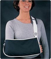 Envelope Arm Sling with Pad Size: Medium, Dimensions: 16 1/2"L x 7 1/4"H (41.9 x 18.4cm)