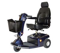 Sunrunner 3 Wheel Scooter Color: Burgundy