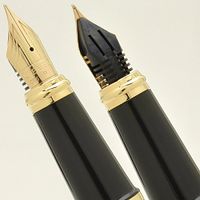 Cross Sheaffer Executive Companion Black Lacquer  Signature  Prelude Collection with 22KT Gold appointments , Solid and stamped 14KT Gold fine nib Fountain pen
