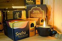 Beautiful Flower Scent, Best 100% Natural Hot Massage Oil Candle Aromatherapy Beautiful Flower Scent, 50g.
