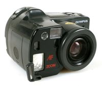 OLYMPUS INFINITY SUPER ZOOM 30035MM FILM CAMERA