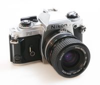 NIKON FG SLR CAMERA W/ NIKKOR 35-70MM F/3.3-4.5 LENS