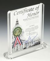 Displays2go Acrylic Frame 9-1/2 x 11 x 3- Inch for 8 x 10- Inch Images - Sold in Case Packs of 4 Units - Lucite Sign Holder Has Rubber Feet at The Base (PFTT8010PV)