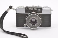 OLYMPUS PEN EES-2 35mm 1/2 FRAME CAMERA w/D.ZUIKO 30mm F2.8 LENS
