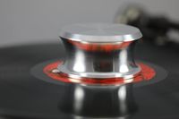 Hudson Hi-Fi BigBen Record Weight Stabilizer with Protective Leather Pad - 13-Ounce Vinyl Turntable Weight - Durable & Stylish LP Stabilizer - Fits on Any Turntable - Chrome