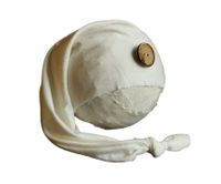 AMOS and SAWYER Knotted Sleeping Hat, Photography Prop (Newborn, Ivory - Round Button)