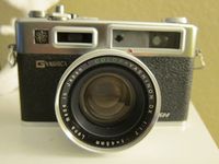 Yashica Electro 35 Rangefinder Film Camera w/ Yashinon DX 1:1.7 f=45mm Lens