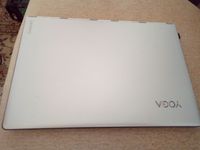 Lenovo Yoga 900 2-in-1 13.3-inch QHD+ IPS Multitouch Convertible Laptop (Core i7-6560U, 256GB SSD, 8GB RAM) -Platinum Silver