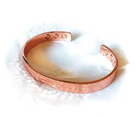 Cretoni Honeycomb Pure Copper Magnetic Bracelet for Men and Women : 6 Powerful Magnets : Perfect for Fashion, Golf and Natural Relief of Joint Pain, Arthritis, RSI, Carpal Tunnel, Fatigue, Migraines