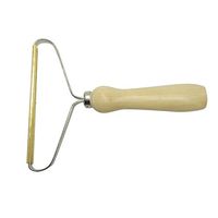 SirMo Manual Fabric Shaver, Wooden Sweater Clothes Lint Remover Fuzz Shaver Manual Brush Scratch Portable Clothing Care