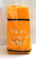 Halloween Jack O' Lantern Pumpkin Face Cello Cellophane Party Favor Treat Bags - Pack of 25 (Medium)