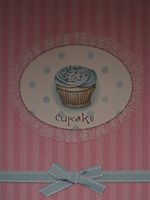 Glittered Cupcake Note Cards w/ Envelope - Set of 8