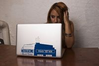 Tardis Police Box Doctor Who Decal for 13" Macbook