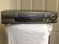 Panasonic PV-9661 VCR Video Cassette Recorder 4-Head Hi-Fi Stereo Omnivision VHS Player, VCRPlus+ 'Silver', VCR Cassette Tape Movies & TV Shows Recorder. Works Great.