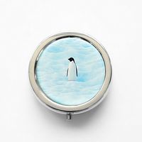 RhyNSky Animal Penguin Mini Portable Pocket Pill Box Case Holder for Purse, 3 Compartments, Silvery, FS219