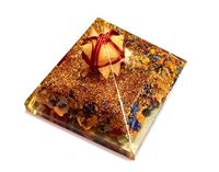 Jet Yellow Aventurine Merkaba Chakra Orgone Pyramid Free 40 Page Booklet on Jet International Crystal Therapy. Crystal Gemstones Copper