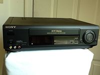 Sony SLV-685F VCR Video Cassette Recorder, 4-Head Hi-Fi Stereo VHS HQ Player, Digital Auto Tracking / Auto Head Cleaner. Adaptive Picture Control. VCRplus+