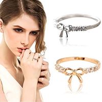 Elevin(TM) Korean Jewelry Simple Crystal Bow Ring (Silver)