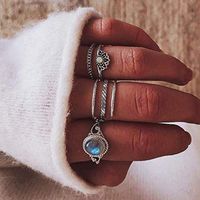 Peigen Ring Set Gold Color Circle Ring for Women Girls Vintage Fashion Sapphire Pattern Flower Alloy Ring Set of 6 Jewelry