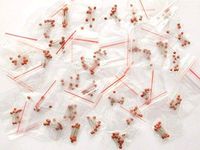 CANADUINO 300 x Ceramic Capacitor Mix Kit - Leaded Through Hole - 2pF to 100nF max. 50V