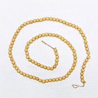 62" X .5" X .5" Wood Bead Garland, Natural – 15043