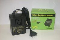 VCT VM 200 Deluxe Step Down Voltage Converter for Travel to 220V / 240V Countries - 200Watts