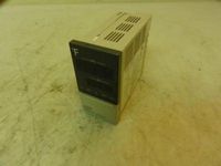 OMRON E5EX Temperature Controller