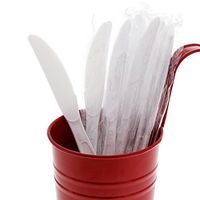 AmerCare White Heavy Weight Polystyrene Knives, Individually Wrapped, Case of 1000