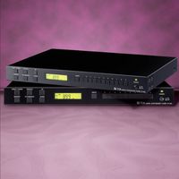 TOA DT930UL - Am/Fm Synthesized Tuner