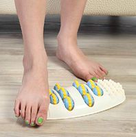 HiiBaby Foot Massage Roller Relieve Plantar Fasciitis, Massage, Relax, Sooth and Relieve Pain, Acupressure Tools, Reflexology Tool, Acupressure Foot Roller
