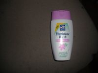 Lucky Super Soft FEMININE WASH for Sensitive Skin, HypoAllergenic & Intimate Cleansing Formula, 9 Fl Oz