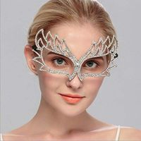 Halloween Half Face Alloy Mask Party Bride Mask Luxury Diamond Party Masquerade