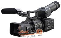Sony NXCAM NEX-FS700RH - Camcorder - Ultra High Definition - 11.6 Mpix - 11 x optical zoom 18-200mm OSS lens - flash car