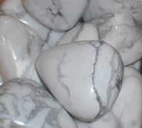 Howlite White Tumblestones