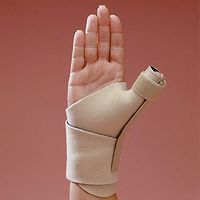 Rolyan Universal Wrist/Thumb Support, Wrist Brace and Thumb Splint, Thumb Immobilizer Adjusts to Fit Any Patients, Brace Fits Both Left and Right Wrists wwith Aluminum Stay