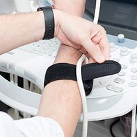 Cable Brace Regular - Fits Arms Between 7" and 14" Circumference