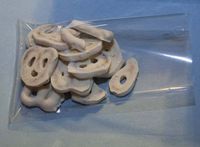 DOMAGRON Brand Clear Cello/Cellophane Bags - Gusseted - 100 Bags - Party/Wedding Favors - Gift Basket Supplies (4" x 2" x 6")