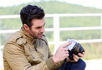 LERORO 300 Sheets Microscope and Camera Lens Cleaning Paper Soft Eyeglasses Sunglasses Cleaning Tool (1510 cm,6Packs of 50 Sheets)